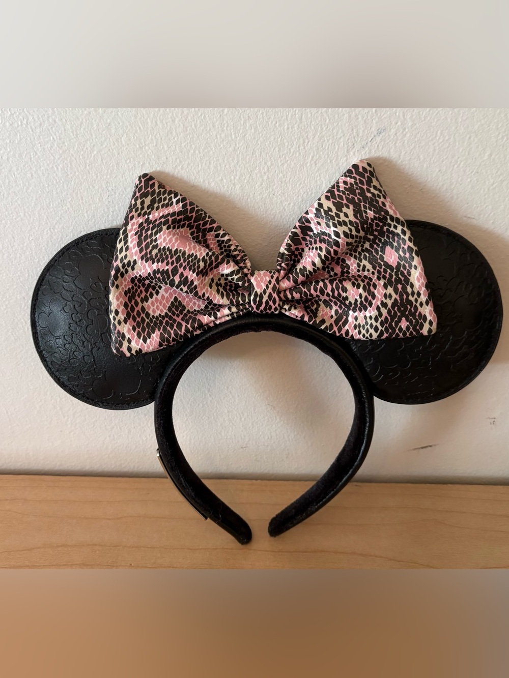 Disney Parks Minnie Mouse Loungefly Ears Headband Wild Snakeskin Animal Kingdom